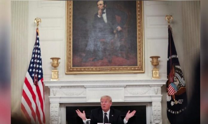 Trump se compara con Lincoln