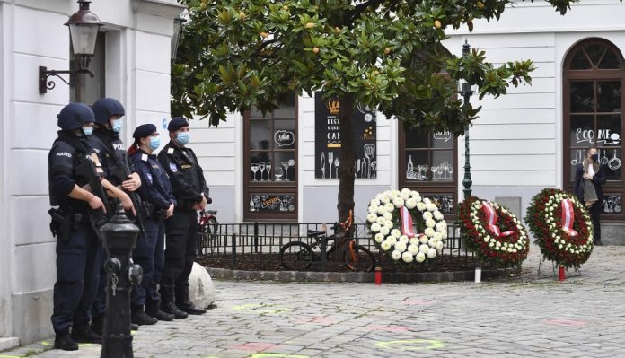 Tiroteo de Viena deja al menos 4 muertos.